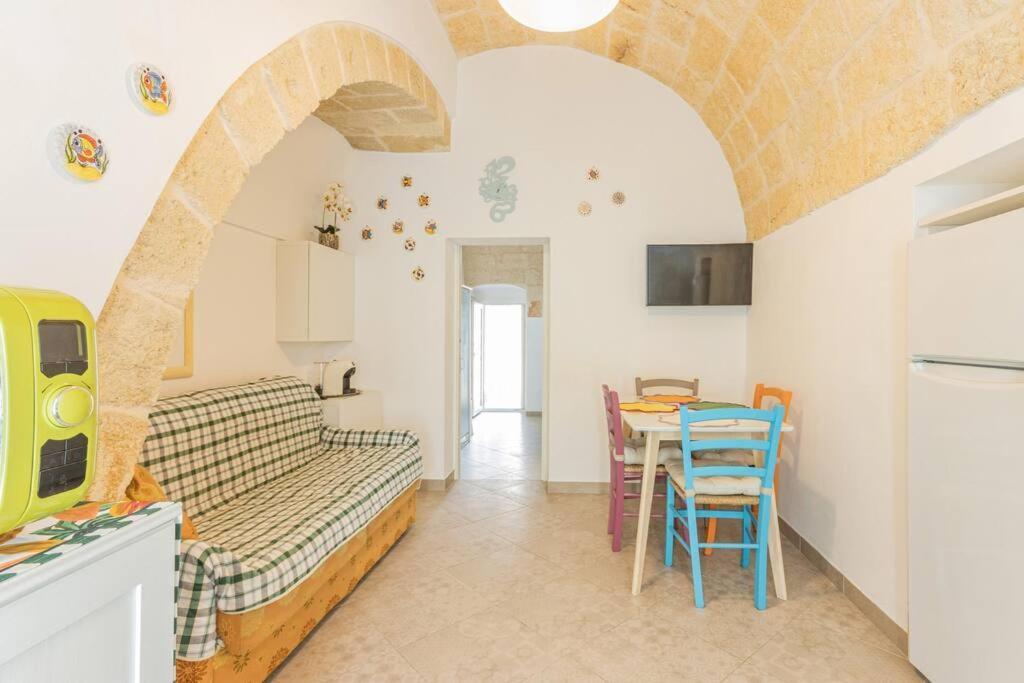 Extravacanza Spiraglio Di Mare Полиняно а Маре Екстериор снимка
